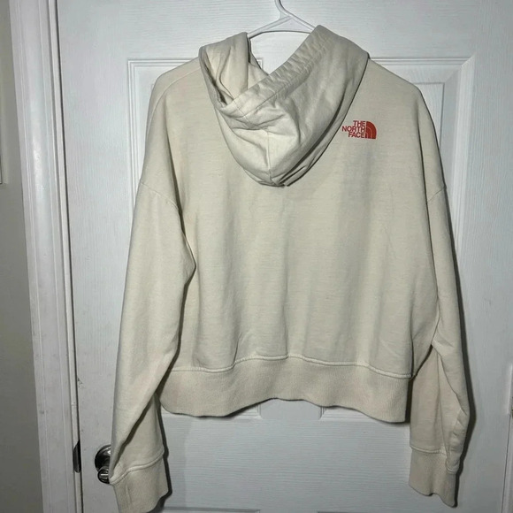 THE NORTH FACE Never Stop Exploring Cropped Hoodie Soft White. Size Large. - Picture 3 of 8